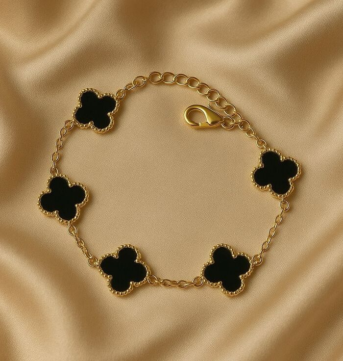Trendy black bracelet