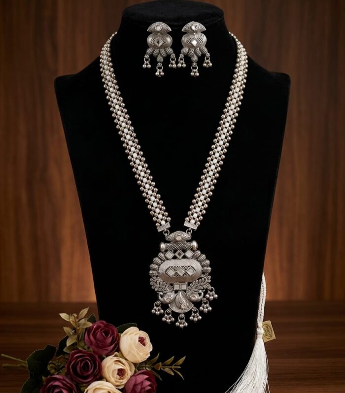 Afghani Inspired elegent silver necklace